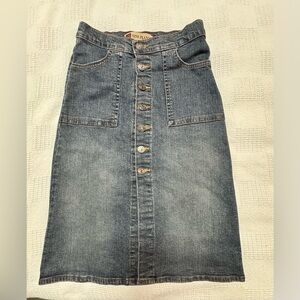 Nine Planet Blue Denim Skirt with Button Front
